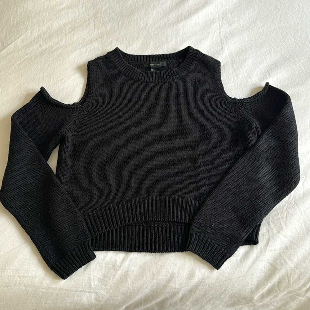 Forever 21 Cut out sweater